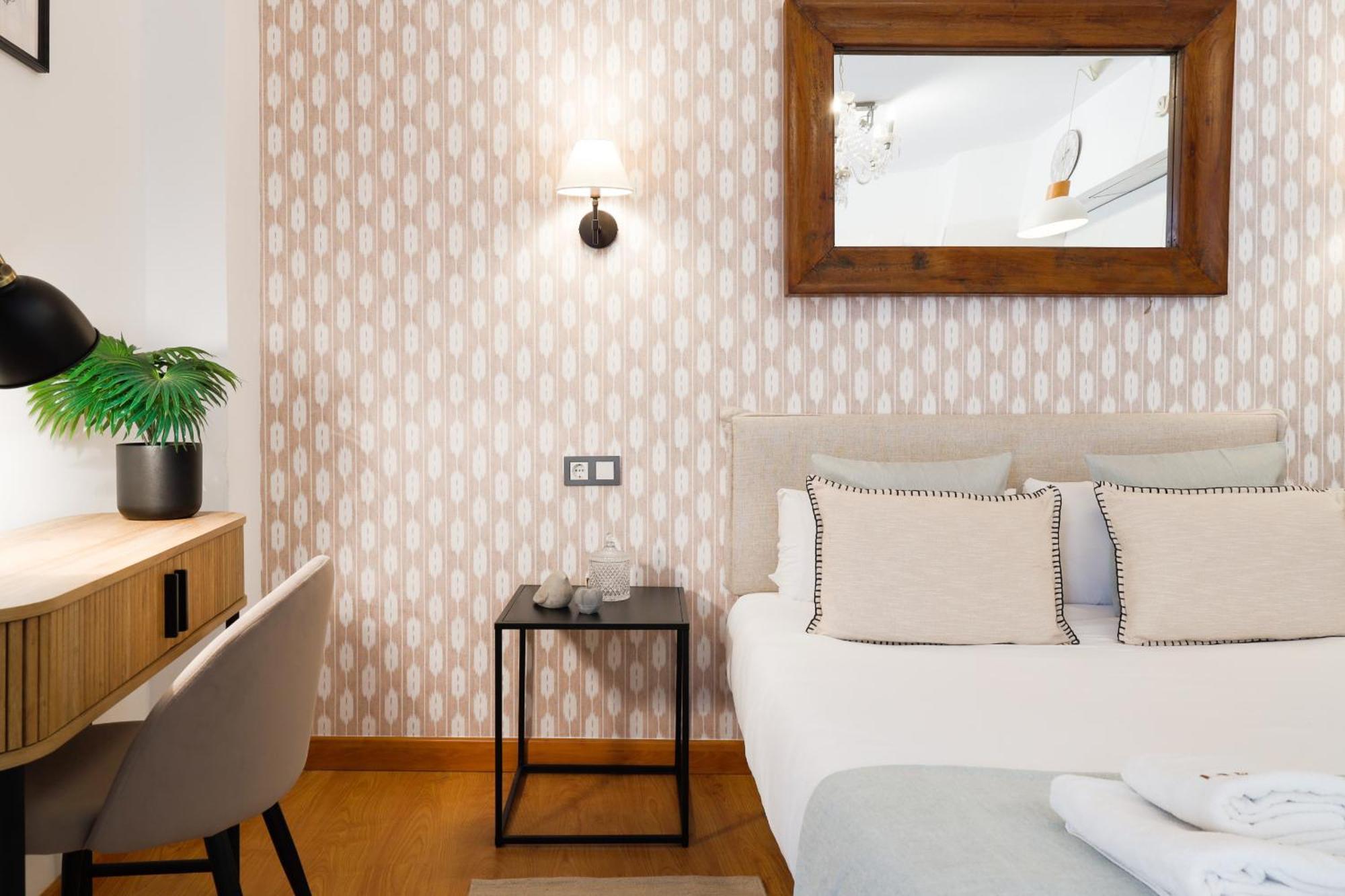 C15 - Charming Modern Studio In The Centre مالقة المظهر الخارجي الصورة