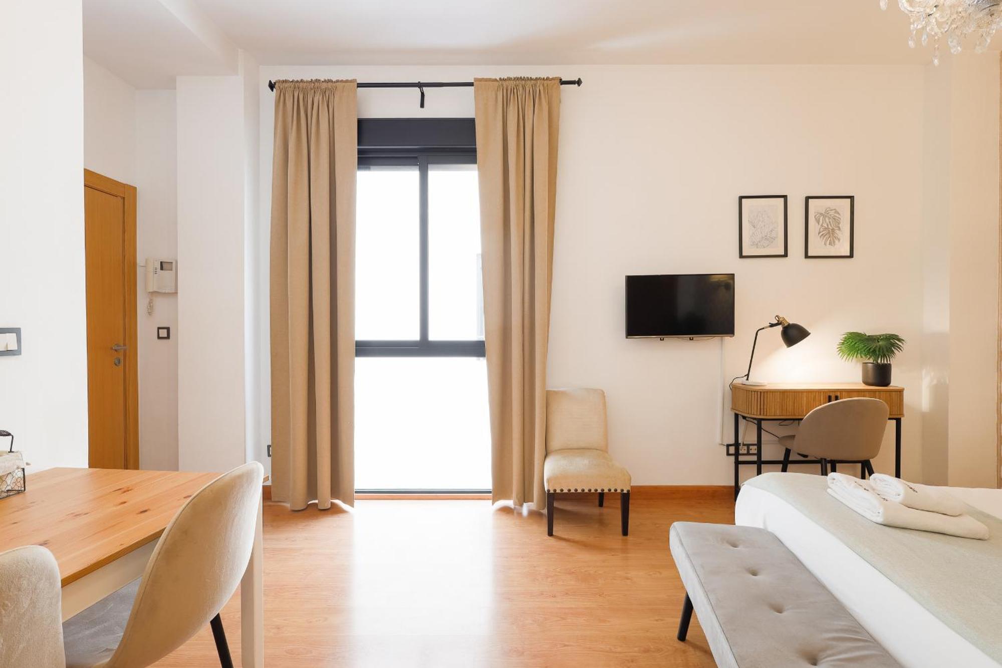 C15 - Charming Modern Studio In The Centre مالقة المظهر الخارجي الصورة